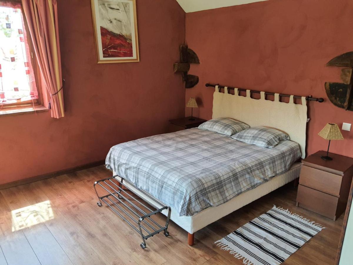 La Parenthese Bed and Breakfast Saint-Genix-sur-Guiers Eksteriør billede