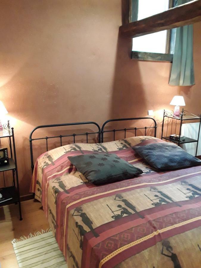 La Parenthese Bed and Breakfast Saint-Genix-sur-Guiers Eksteriør billede