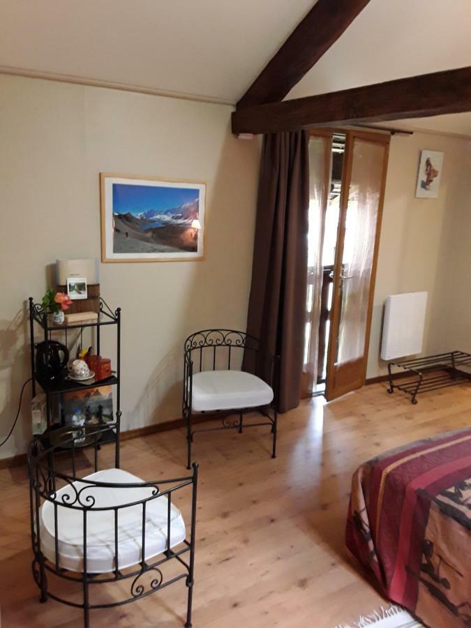 La Parenthese Bed and Breakfast Saint-Genix-sur-Guiers Eksteriør billede