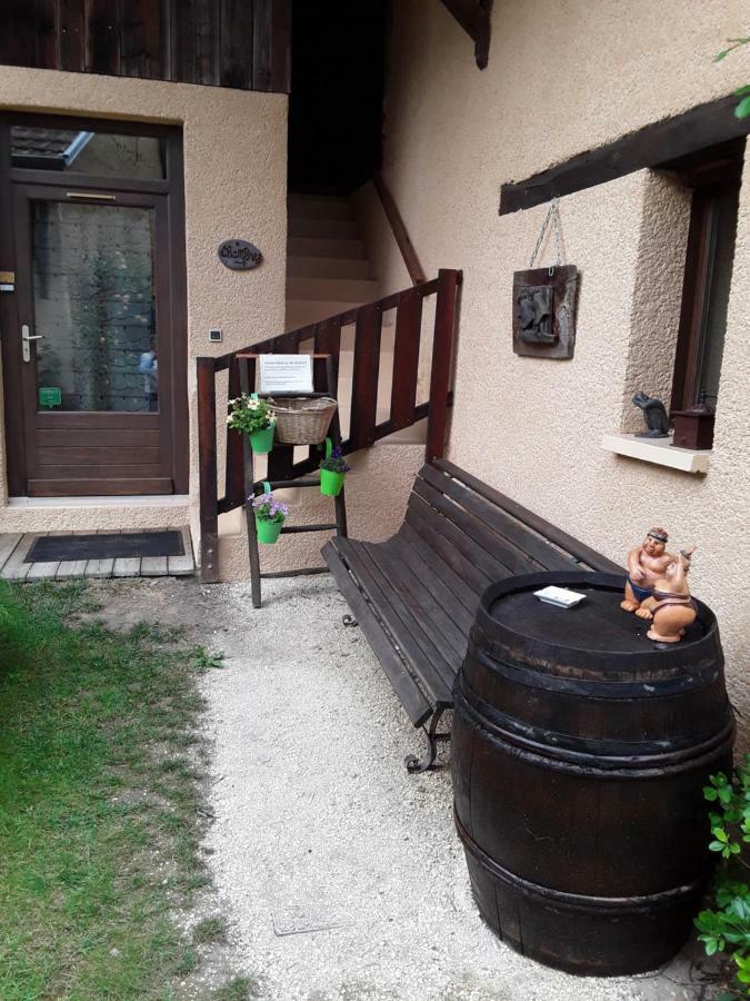La Parenthese Bed and Breakfast Saint-Genix-sur-Guiers Eksteriør billede