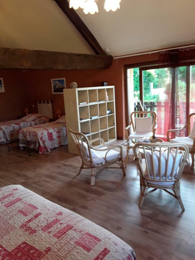 La Parenthese Bed and Breakfast Saint-Genix-sur-Guiers Eksteriør billede