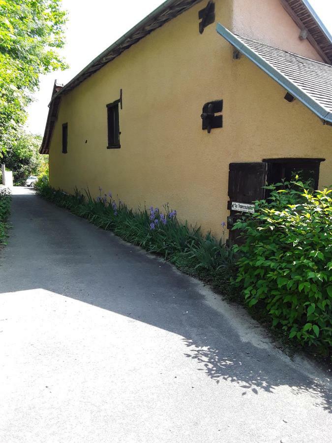 La Parenthese Bed and Breakfast Saint-Genix-sur-Guiers Eksteriør billede